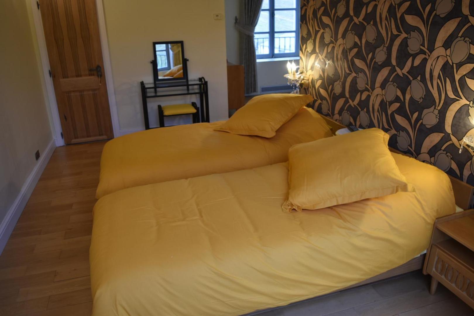 Chateau Roquehort Avec Ev Recharge Point 22Kw Monein Exterior foto